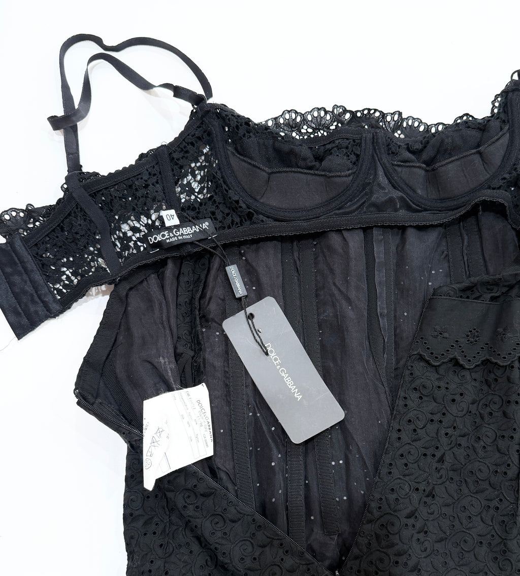DOLCE & GABBANA Spring 2006 Runway black lace dress