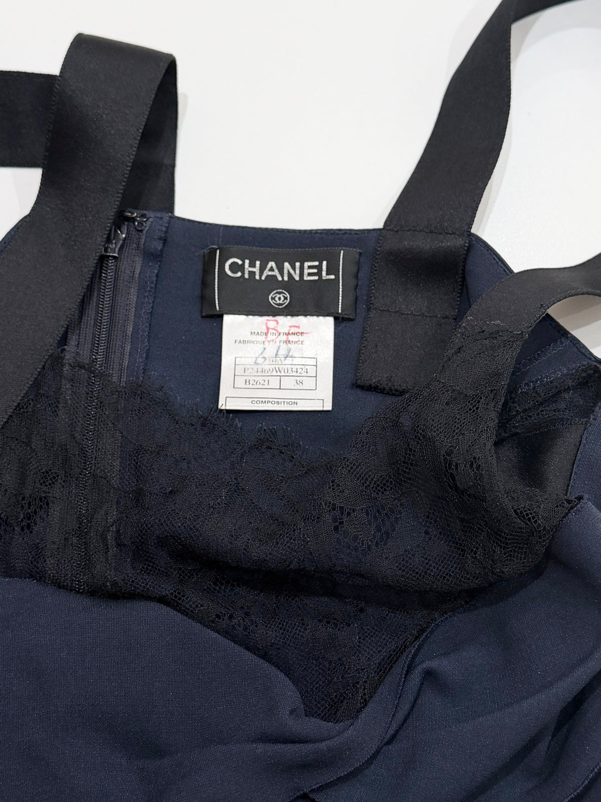 CHANEL Fall/Winter 2004 Runway navy lace dress