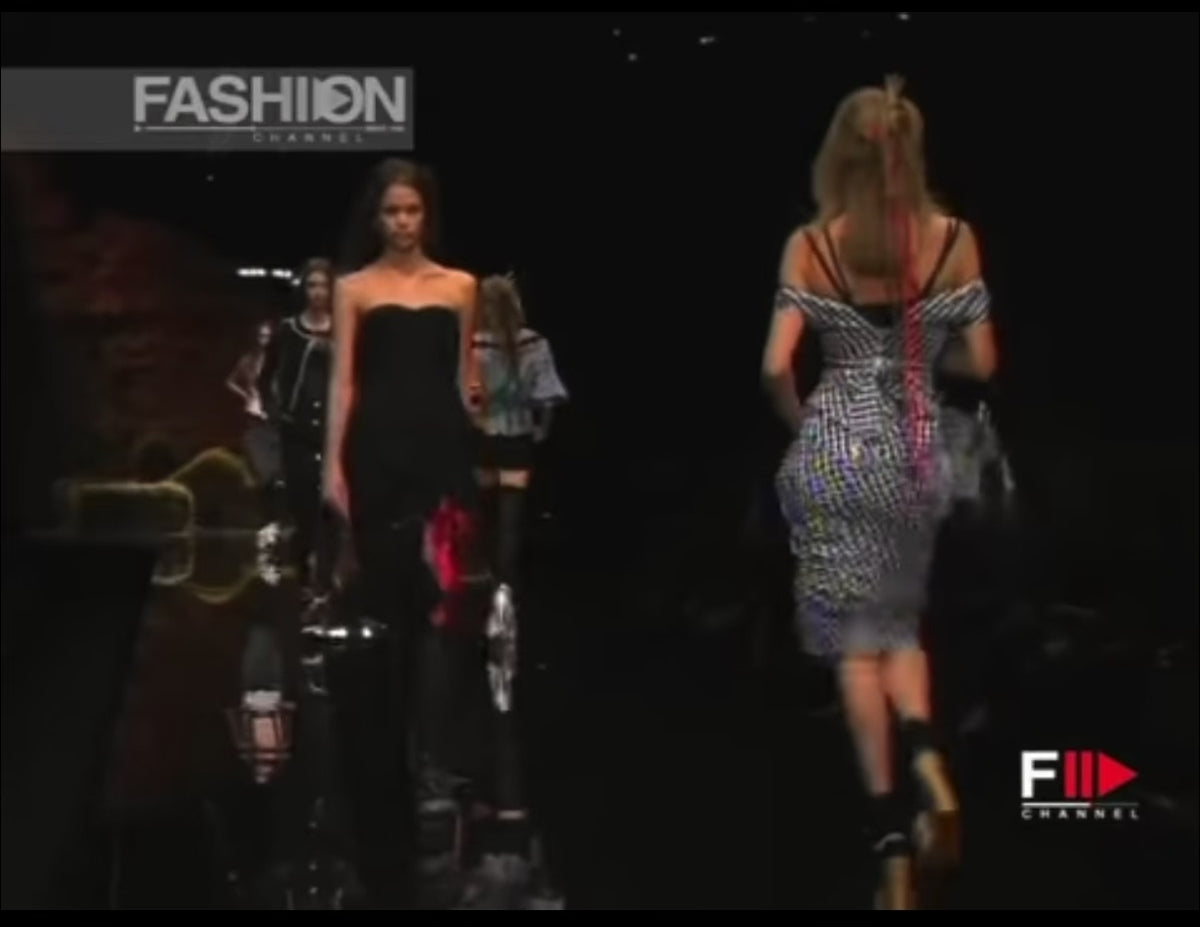 DOLCE & GABBANA Spring 2006 Runway black lace dress